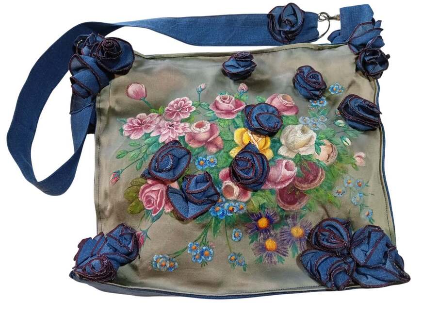 Borsa in Tessuto Jeans con Decorazioni Floreali Dipinta a Mano